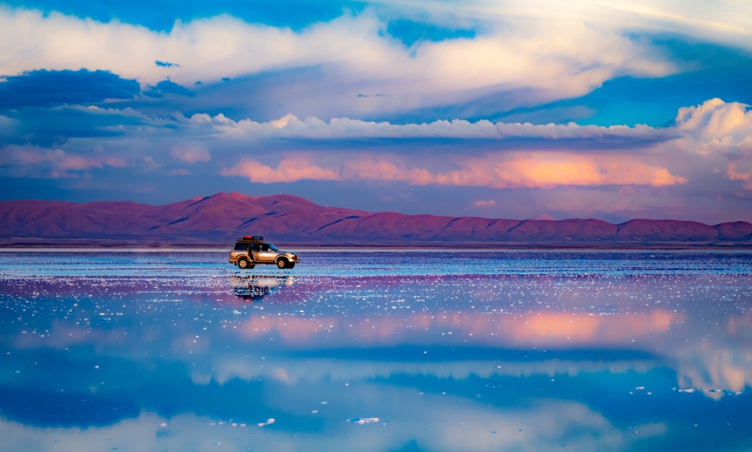 Salar de Uyuni, foto_ Zheka-Boss_iStock-1770839427