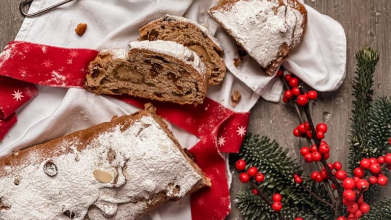 Božićni kolač Stollen