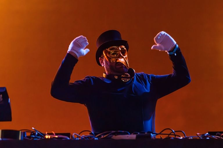 Claptone