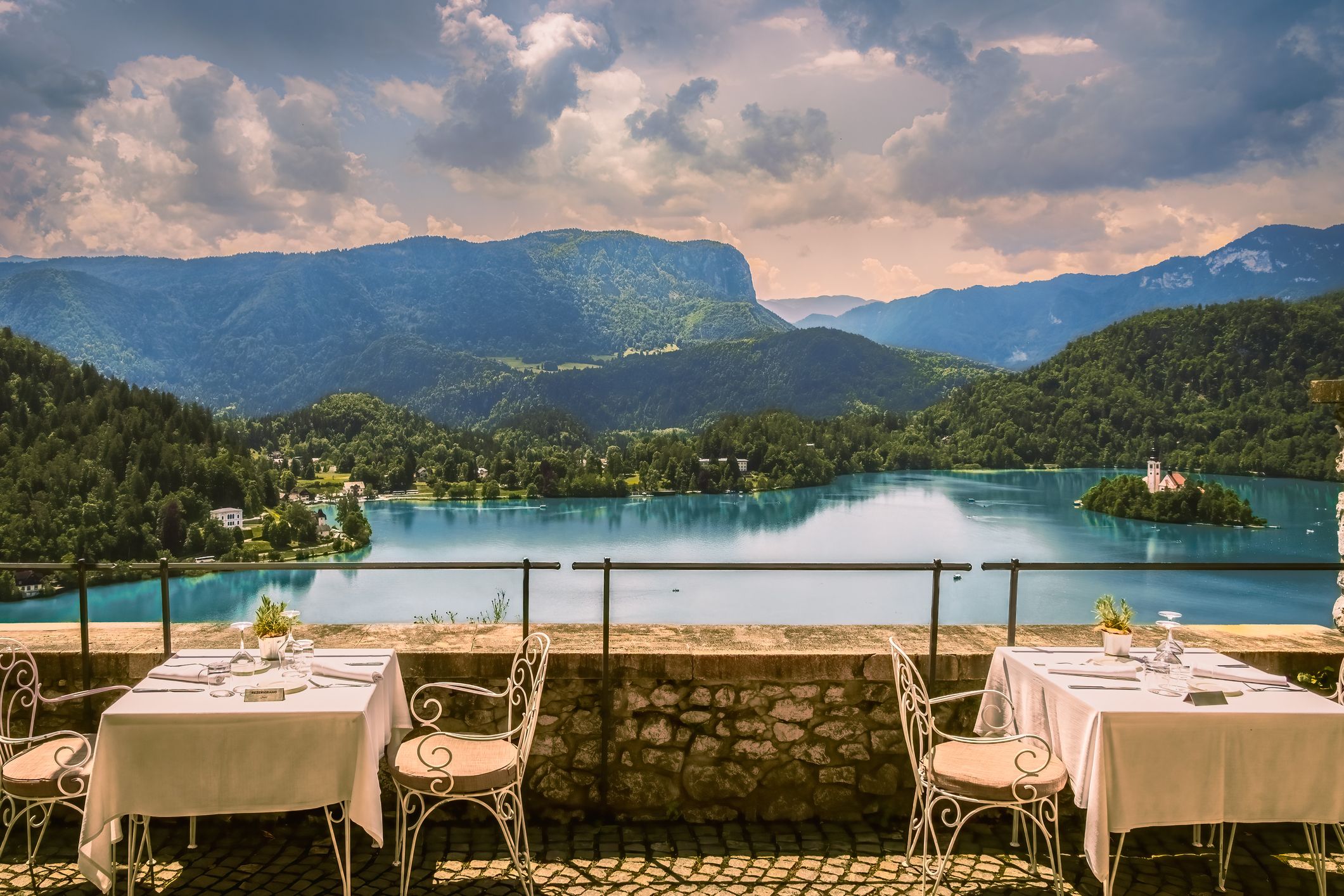 Gurmansko putovanje: Ovo su tri restorana u Sloveniji s najljepšim pogledom