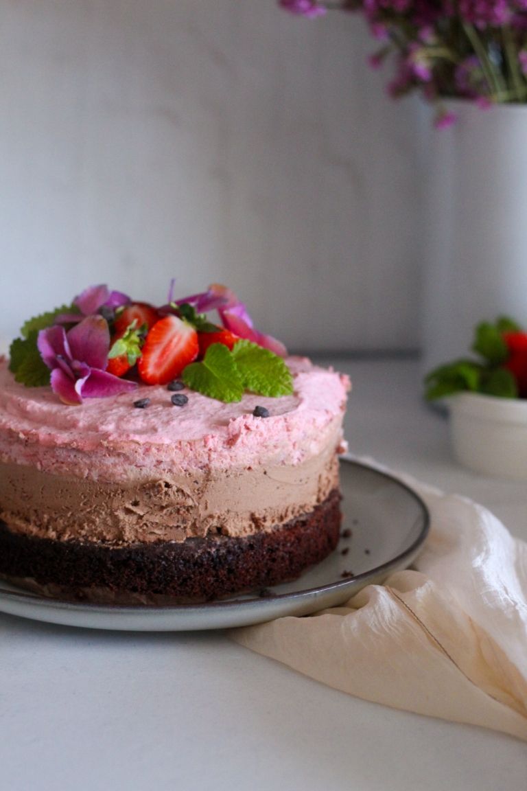 onkina kužina_Mousse torta od čokolade i jagoda (2)