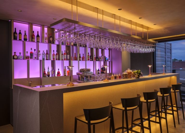 rooftop bar artotel Zagreb