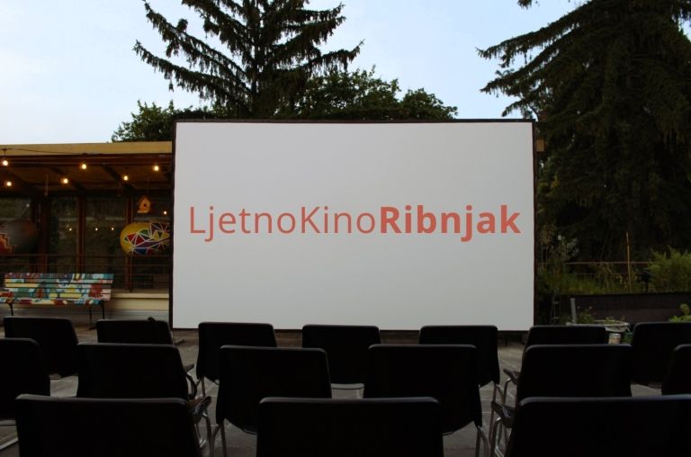 Ljetno_kino_scena_ribnjak