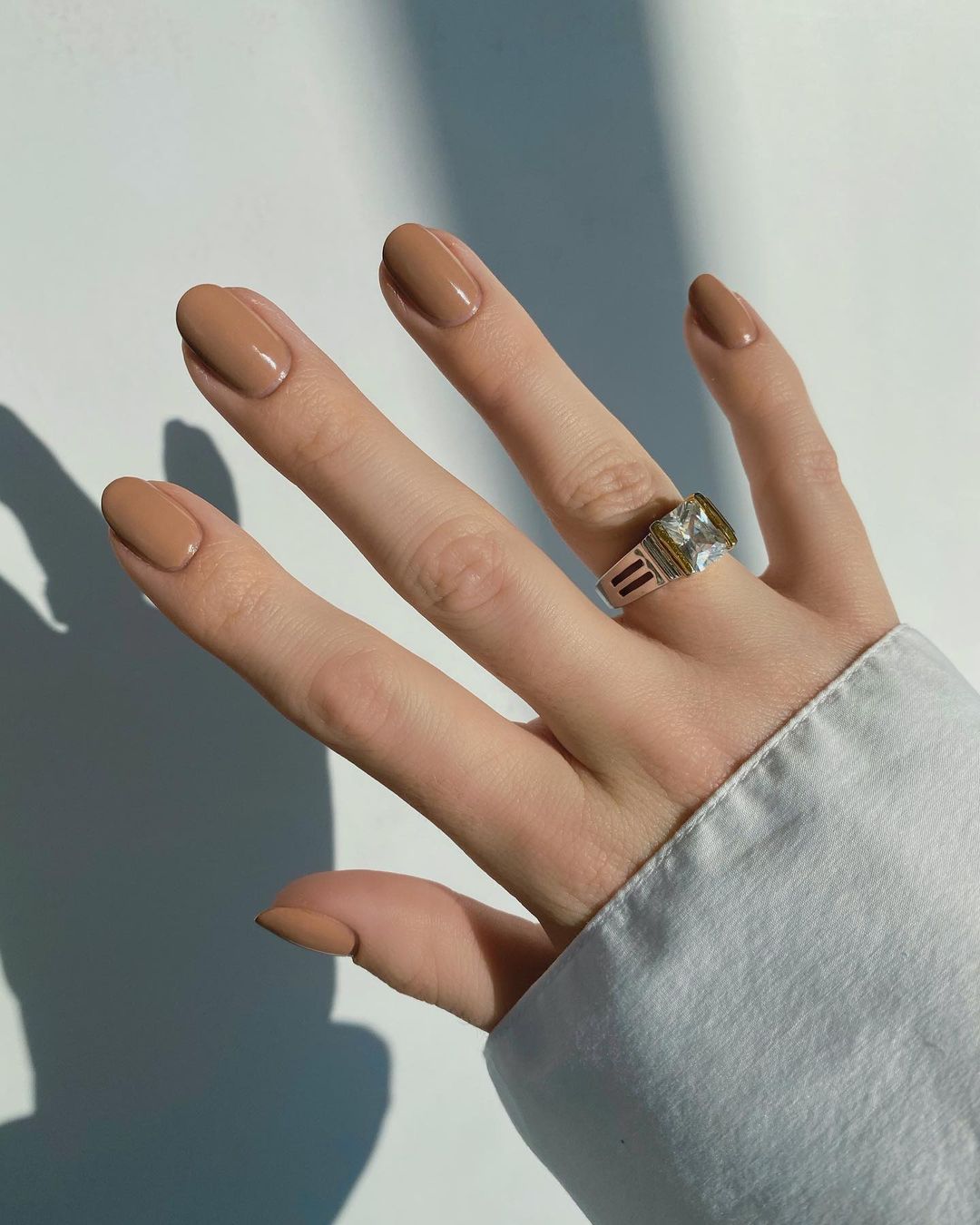 Café au lait nails: Bella Hadid najavila novi ljetni trend u svijetu manikura