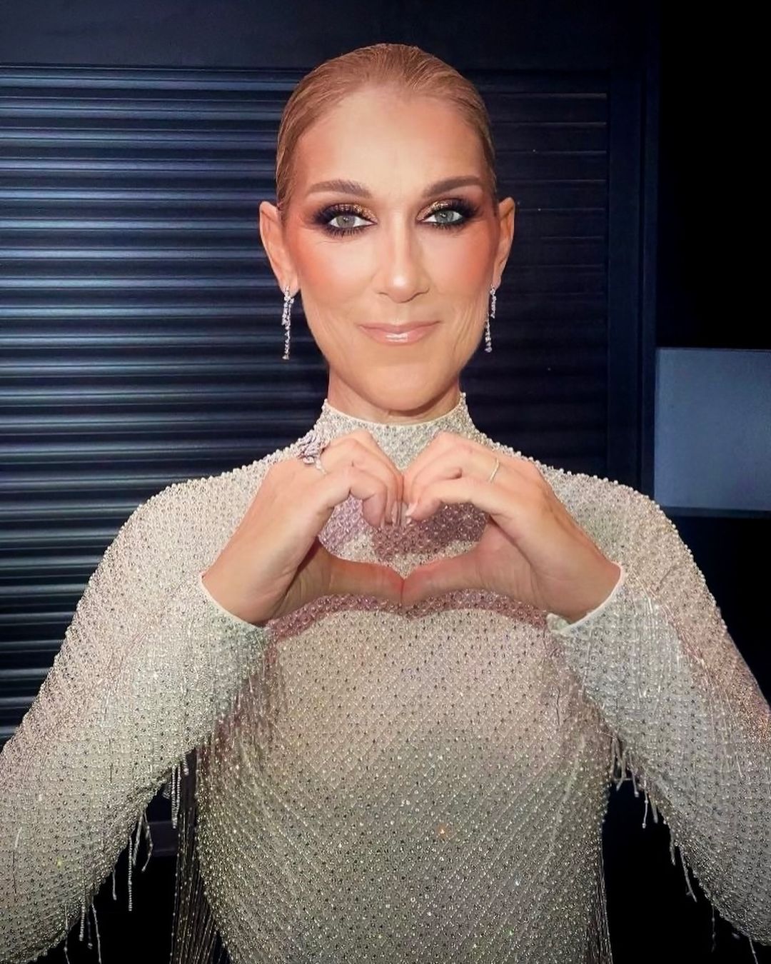 Nije mogla sakriti emocije. Celine Dion spektakularnim nastupom na otvorenju Olimpijskih igara razgalila gledatelje