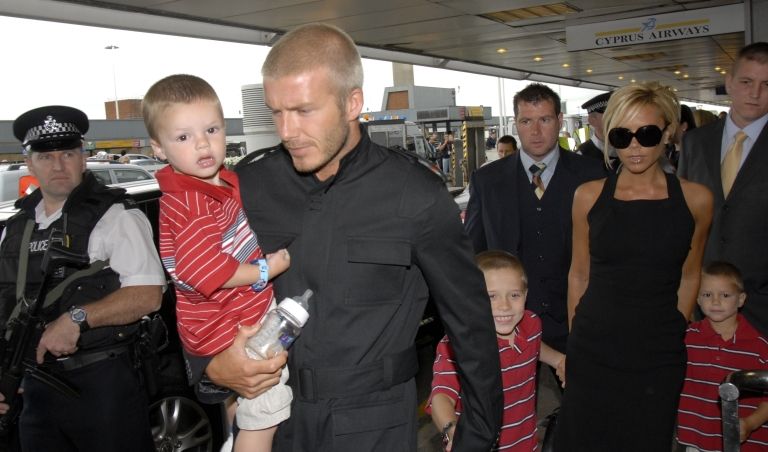 Victoria i David Beckham sa sinovima