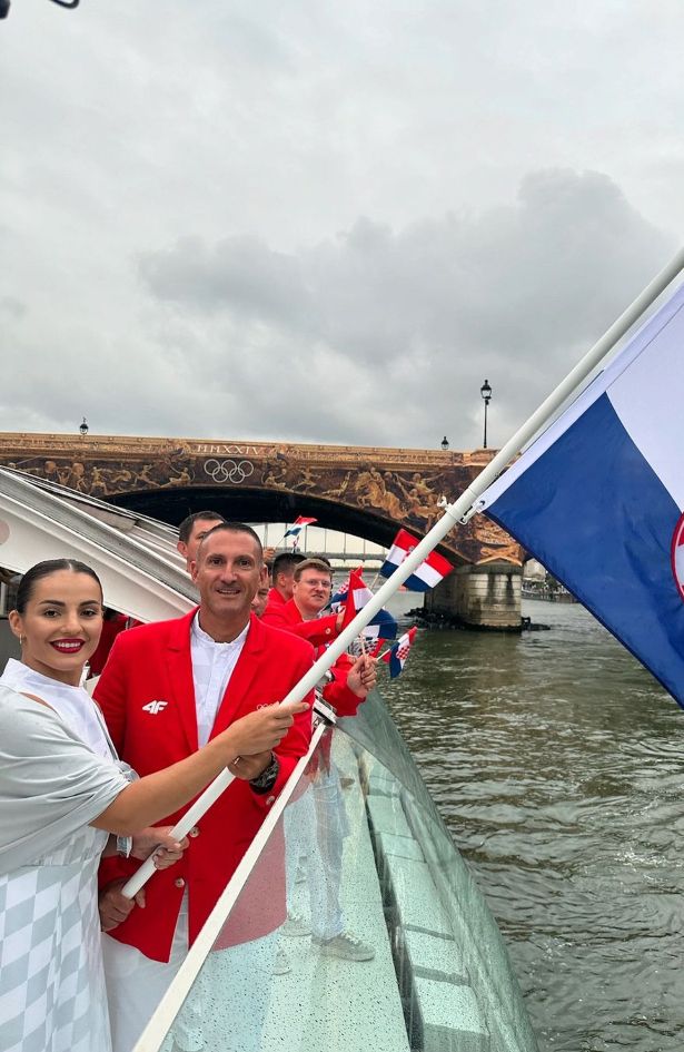 Otvorenje Igara izazvalo je niz oprečnih reakcija. Evo kako je izgledalo iz perspektive naših sportaša