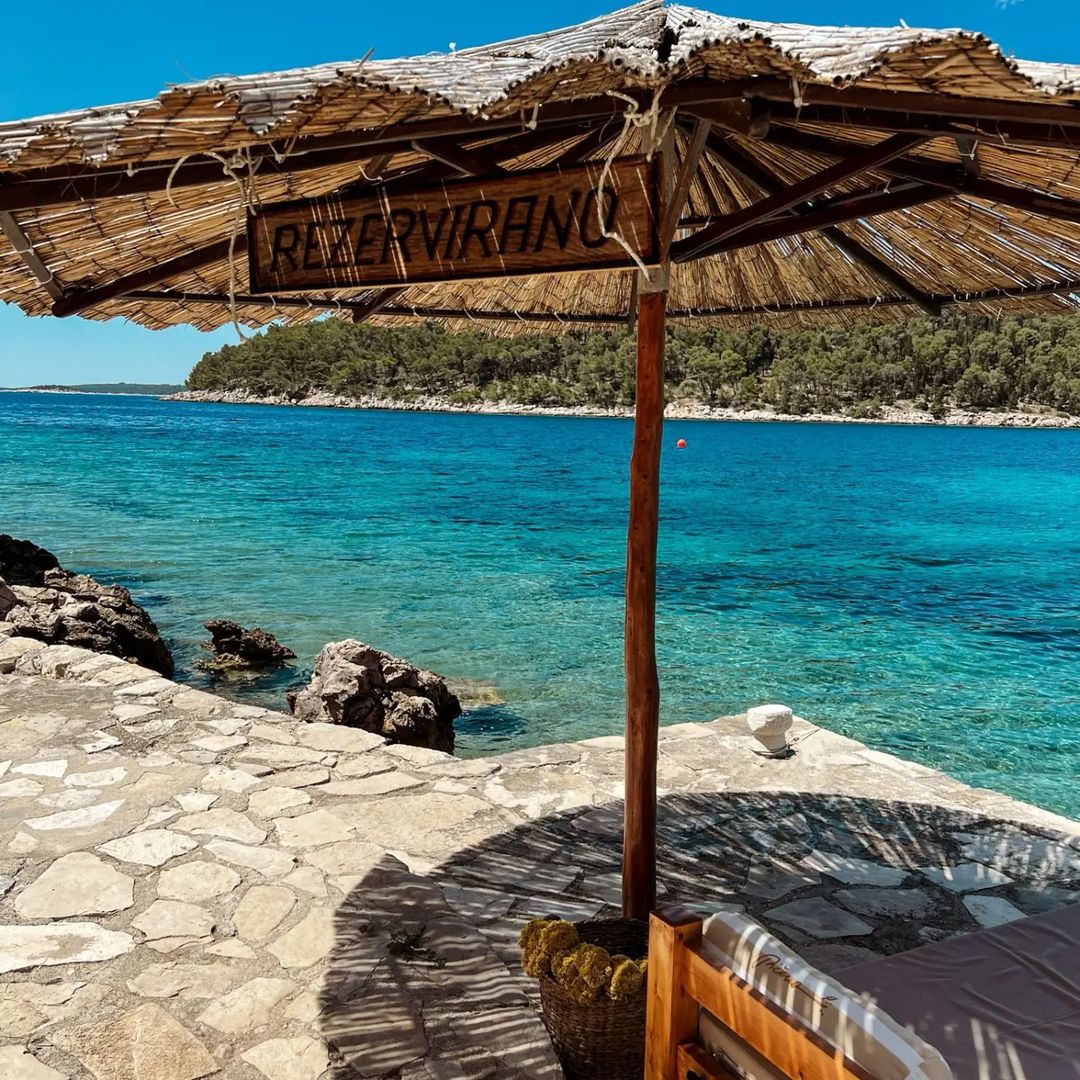 Plaža, kajaci i restoran s domaćom hranom:  Uvala na Korčuli idealna je za cjelodnevne izlete
