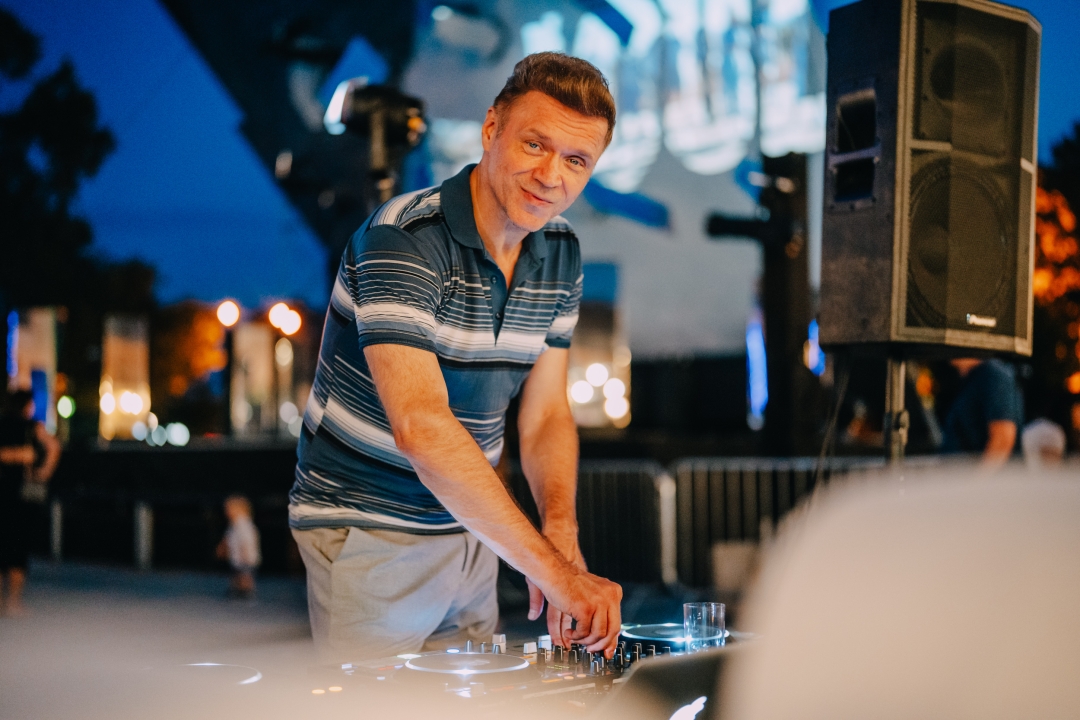 DJ Robert Mareković