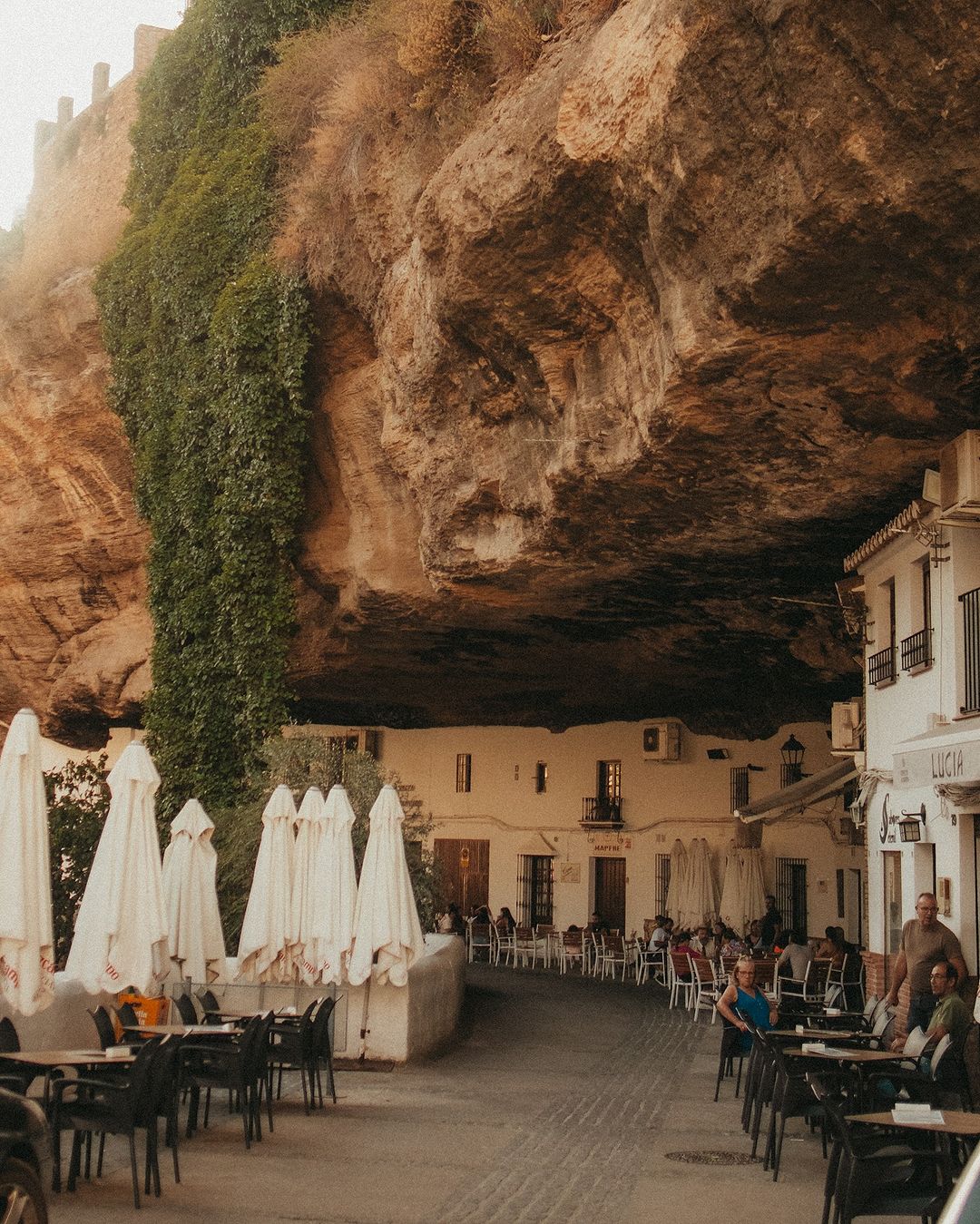 Setenil de las Bodegas: Otkrivamo španjolski gradić koji prkosi gravitaciji