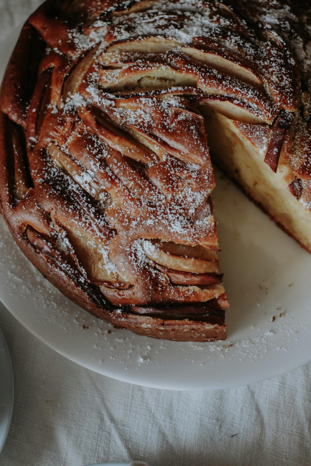 Apple cake: danas radimo ovaj mekan i sočan kolač koji najavljuje dolazak jeseni