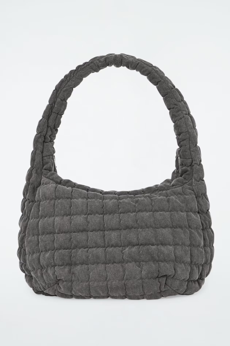 COS quilted torba