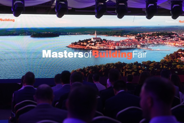 Podrška zajednice Masters of Building Fair je pod pokroviteljstvom Ministarstva mora, prometa i infrastrukture, Ministarstva prostornoga uređenja, graditeljstva i državne imovine, Ministarstva turizma i sporta, Ministarstva regionalnog razvoja i fondova Europske Unije, Ministarstva gospodarstva, Istarske županije i Grada Rovinja. Sponzori ovog događaja su: INA, Hrvatska gospodarska komora, Zagrebačka banka, Amelicor, Inovapro, Mapei, Spegra, Optika Anda, Elos, Nexe, Tromont, Pevex, Alfa Therm, Tommy, Marina Resort Cavtat, Fero-Term, Adria Europe Group, Sotheby's International Realty Croatia, Atellior, Amstein-Walthert, Spiller Farmer, Grou, EON i mnogi drugi. O platformi Building.hr: Masters of Building Fair otvorenje