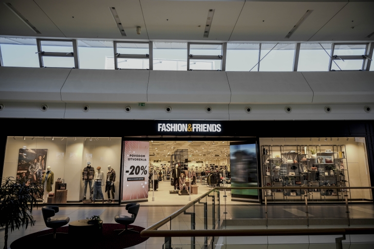 Nova Fashion&Friends trgovina