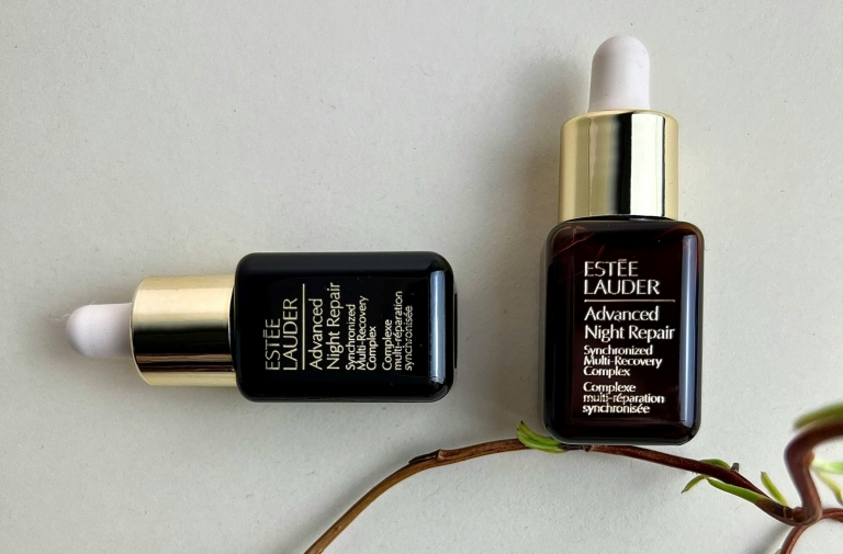 Estee Lauder_pexels-tati-lebedenko