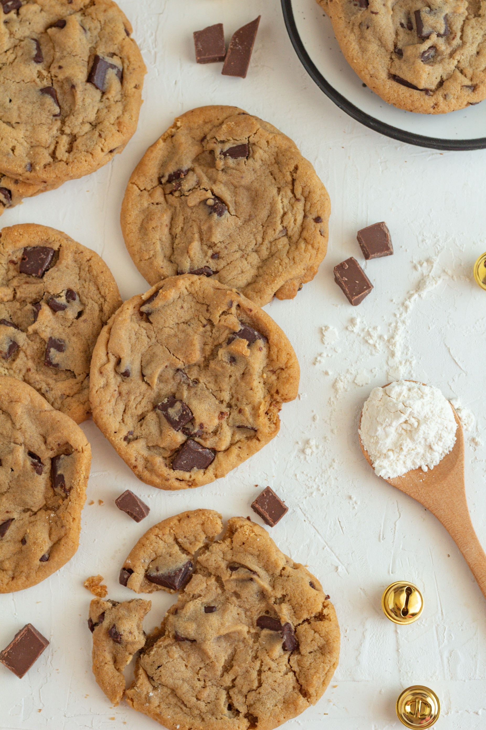 chocolate chip cookies