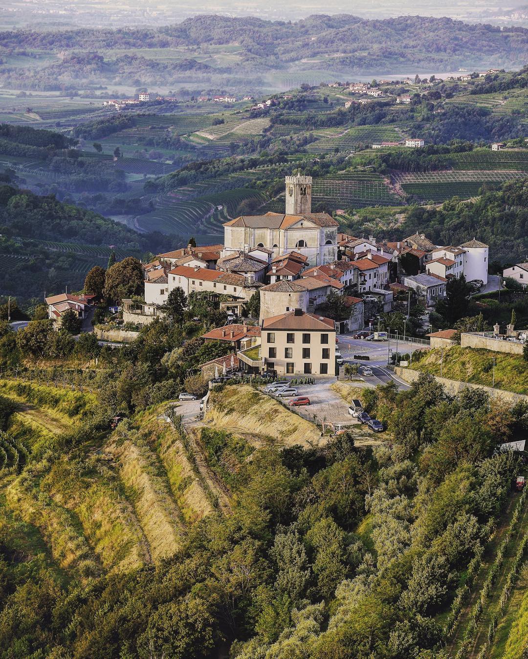 Šarmantno slovensko mjestašce koje zbog svoje vizure podsjeća na Toskanu