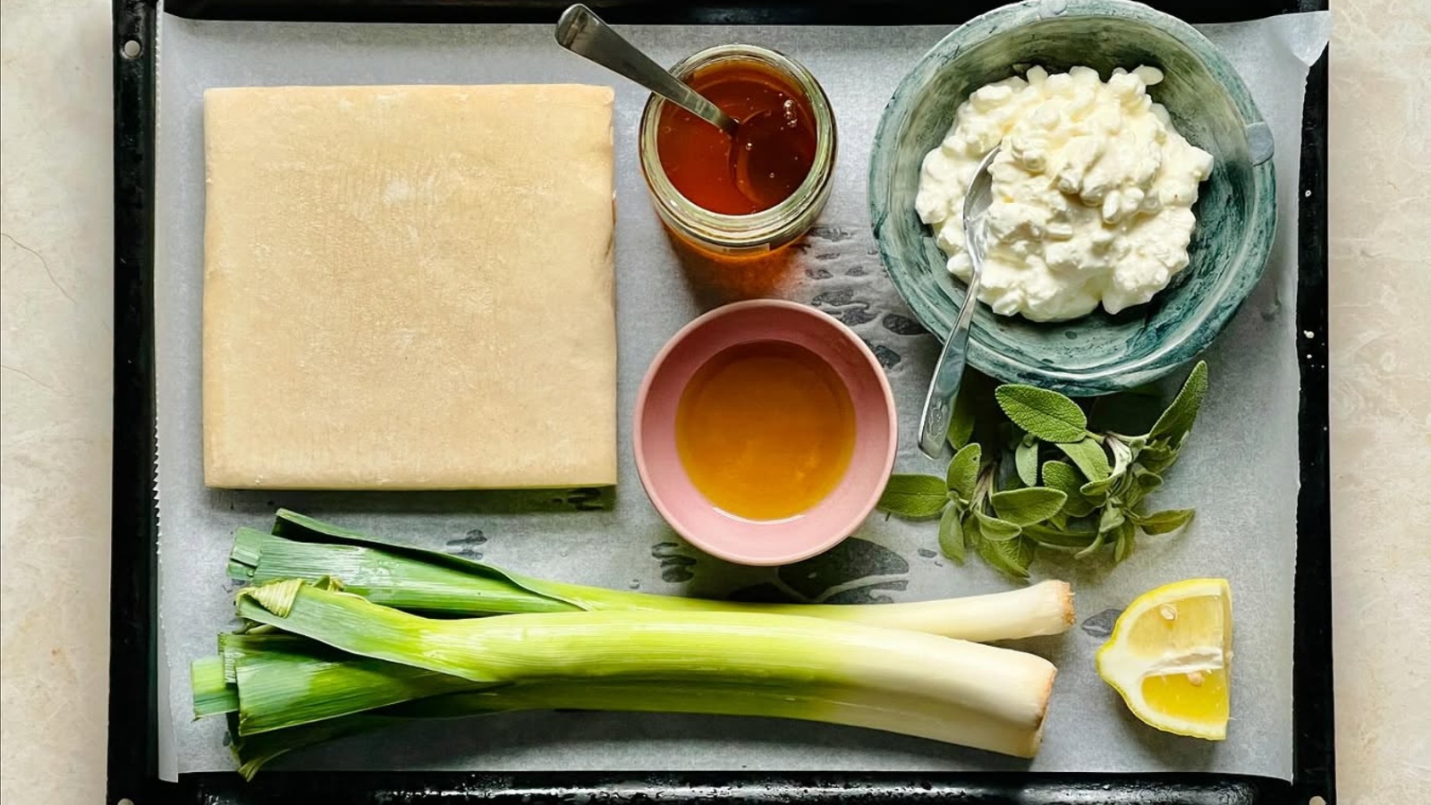 Recept dana: Naopaki tart s porilukom i sirom mogao bi postati i vaše omiljeno go-to jelo