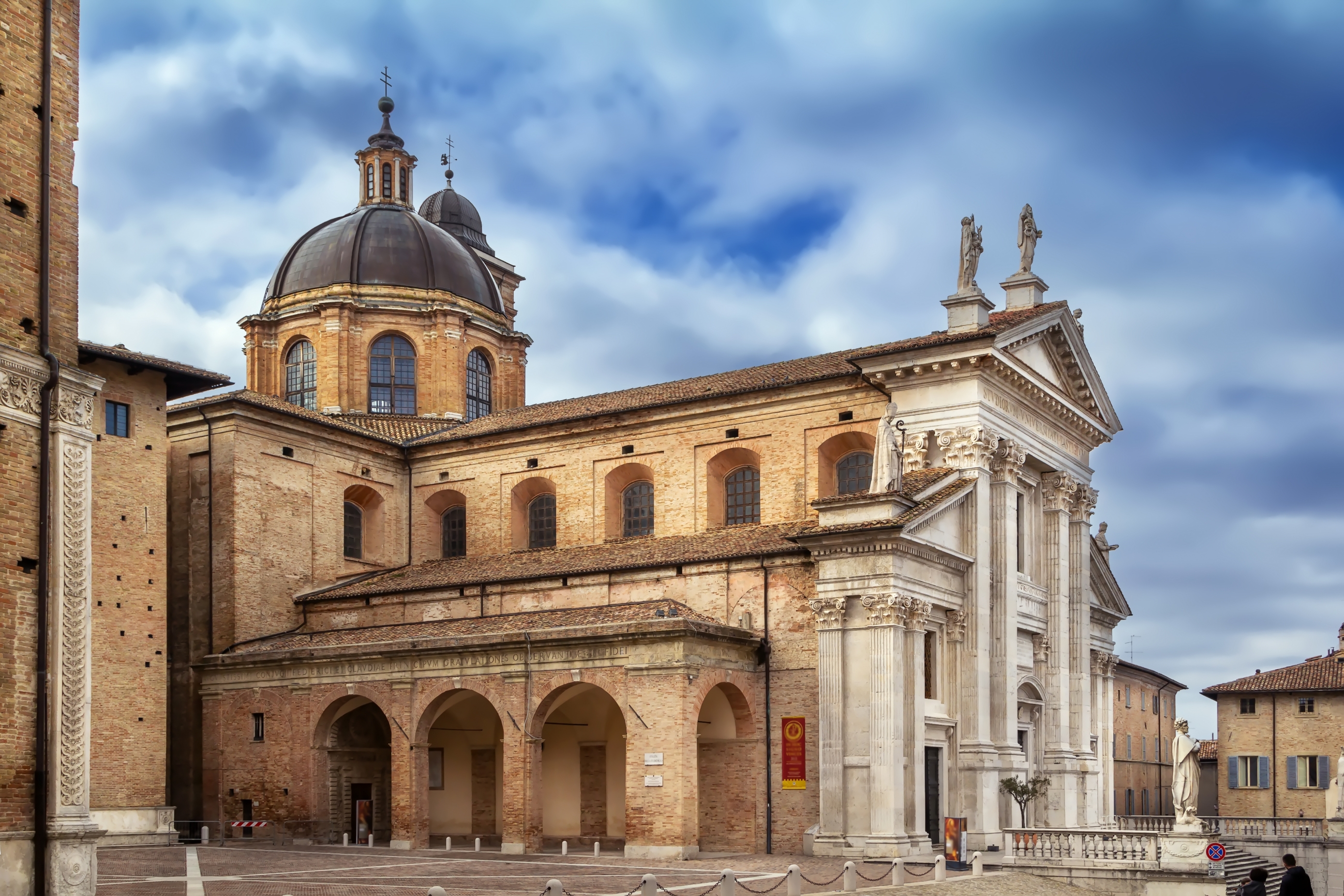 Urbino_Borisb17_iStock-2153681483